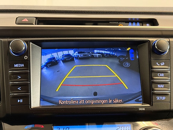 Toyota RAV4 14 of 15