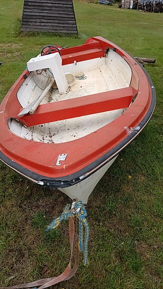 Plastbåt med styrpulpet 460cm 2 of 2
