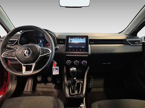 Renault Clio 8 of 10