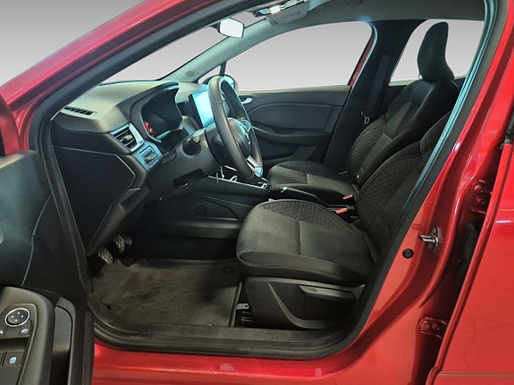 Renault Clio 6 of 10