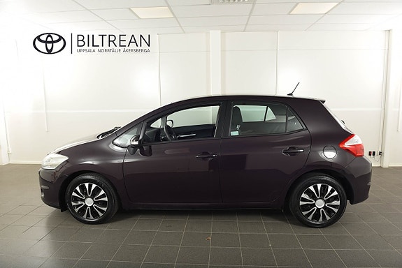 Toyota Auris 3 of 15