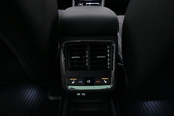 Skoda Enyaq 22 of 27