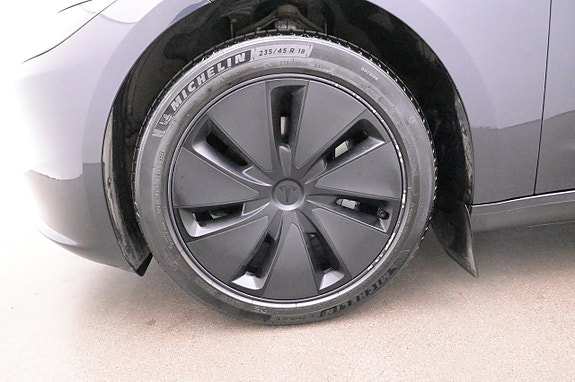 Tesla Model 3 27 of 27