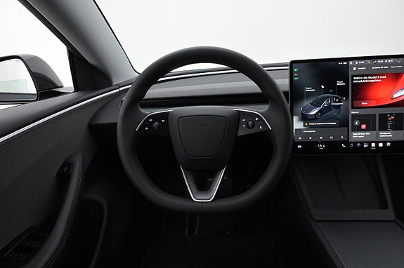 Tesla Model 3 7 of 27