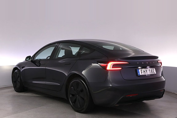 Tesla Model 3 4 of 27