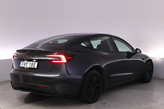Tesla Model 3 5 of 27
