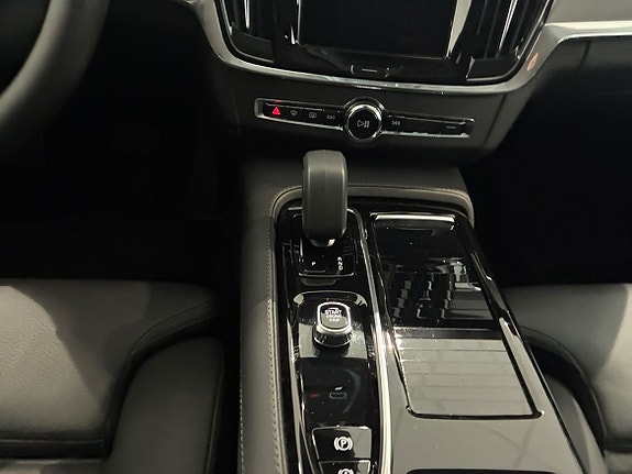 Volvo V90 13 of 16