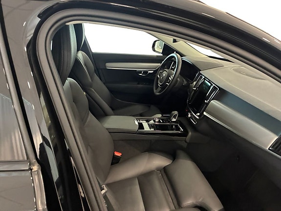 Volvo V90 4 of 16
