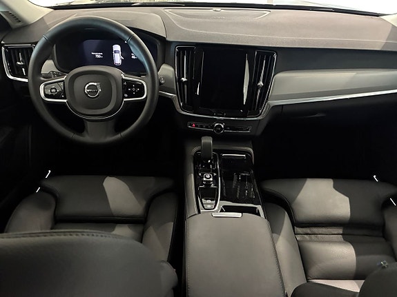 Volvo V90 6 of 16