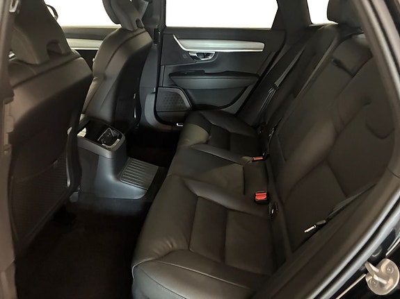 Volvo V90 7 of 16