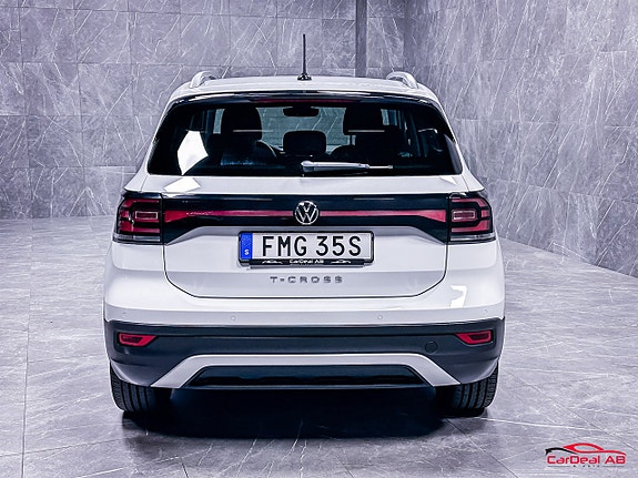 Volkswagen T-Cross 4 of 24