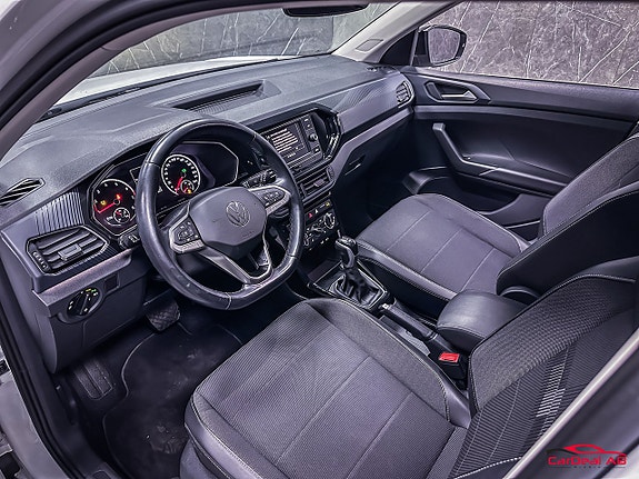 Volkswagen T-Cross 11 of 24