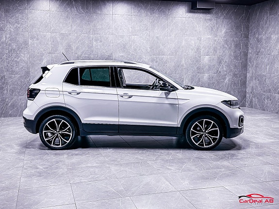 Volkswagen T-Cross 2 of 24