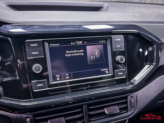 Volkswagen T-Cross 21 of 24
