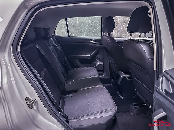 Volkswagen T-Cross 17 of 24