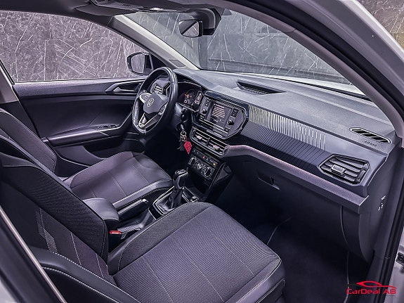 Volkswagen T-Cross 15 of 24