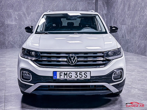 Volkswagen T-Cross 2 of 24