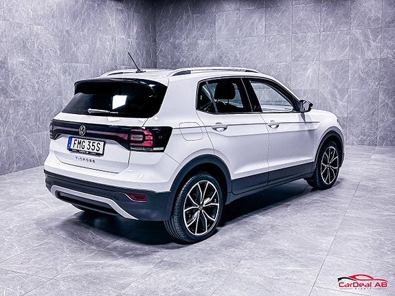 Volkswagen T-Cross 3 of 24