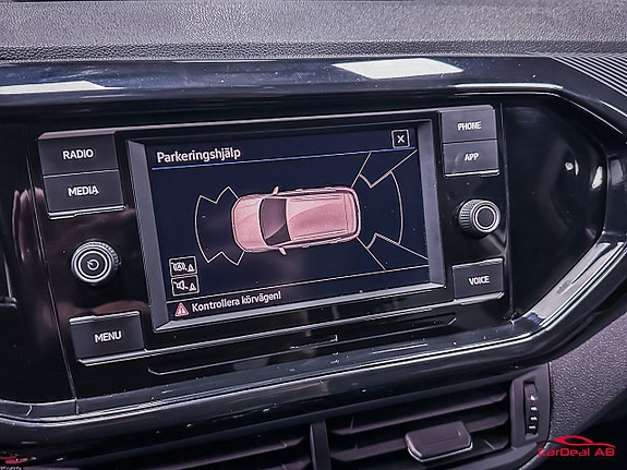 Volkswagen T-Cross 23 of 24