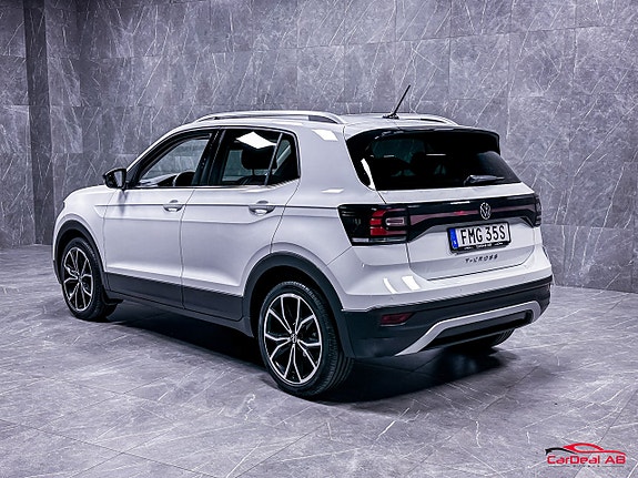 Volkswagen T-Cross 5 of 24