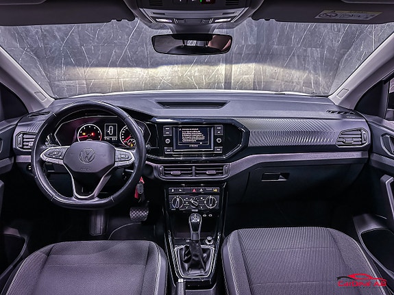 Volkswagen T-Cross 13 of 24