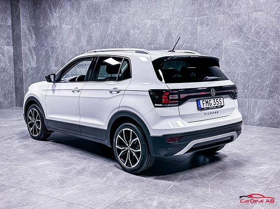 Volkswagen T-Cross 5 of 24