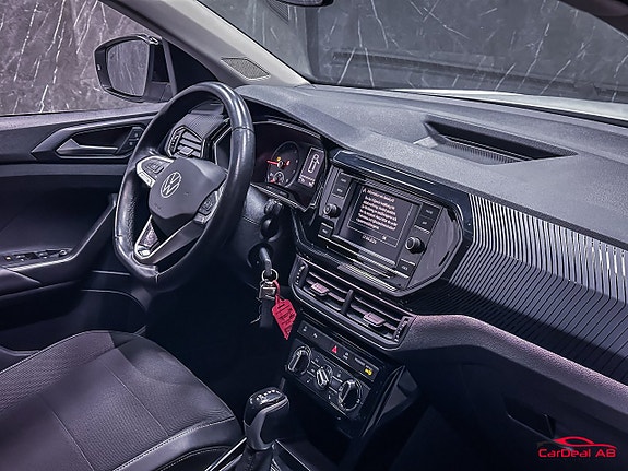 Volkswagen T-Cross 14 of 24