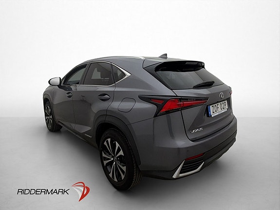 Lexus NX300h 6 of 30