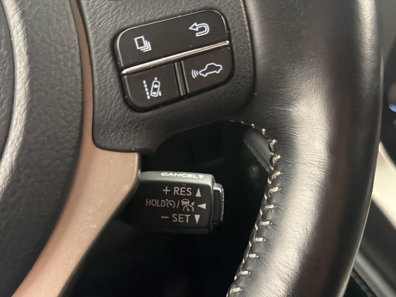 Lexus NX300h 19 of 30