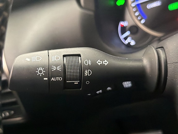 Lexus NX300h 17 of 30