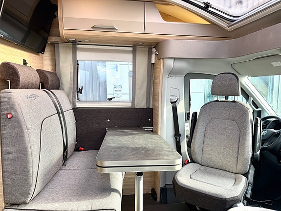 Knaus Van Ti Plus 4x4 Alde 10 of 28