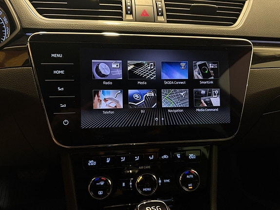 Skoda Superb 12 of 26