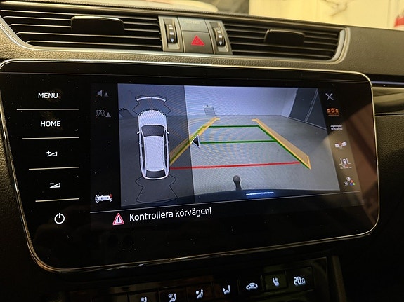 Skoda Superb 23 of 26