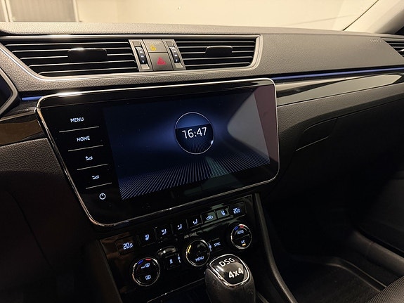 Skoda Superb 11 of 26