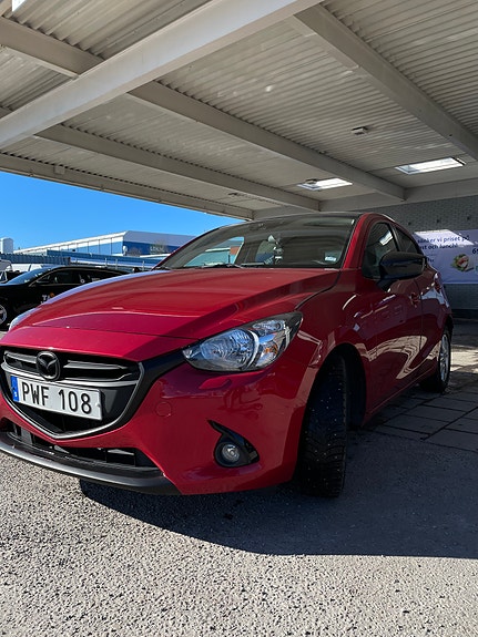 Mazda 2 2 of 7