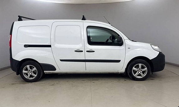 Nissan NV250 12 of 12