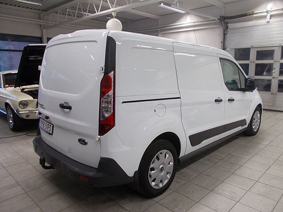 Ford Transit Connect 3 of 23