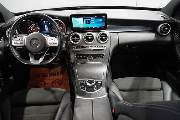Mercedes-Benz C300 17 of 23