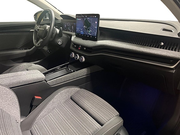 Skoda Superb 11 of 24