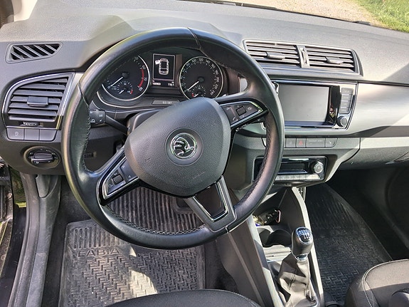 Skoda Fabia 4 of 9