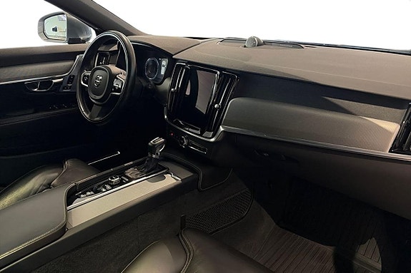 Volvo V90 14 of 26
