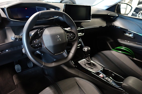 Peugeot 208 5 of 6