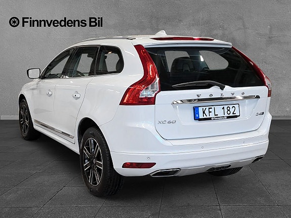 Volvo XC60 3 of 9