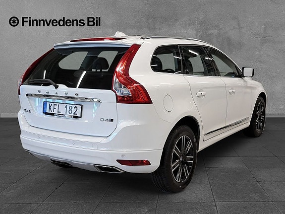 Volvo XC60 4 of 9