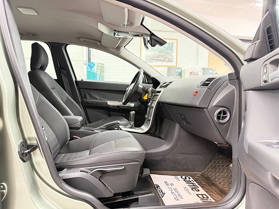 Volvo V50 16 of 30