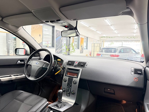 Volvo V50 19 of 30