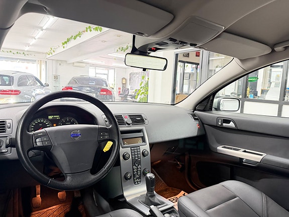 Volvo V50 23 of 30