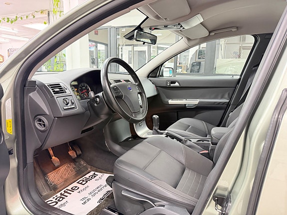 Volvo V50 24 of 30