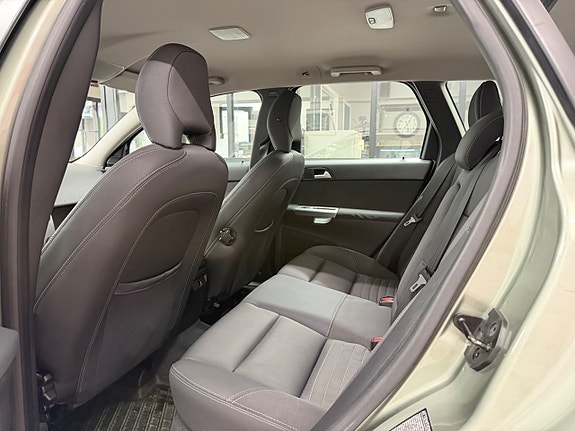 Volvo V50 22 of 30
