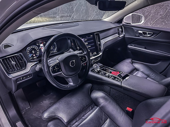 Volvo V60 15 of 29